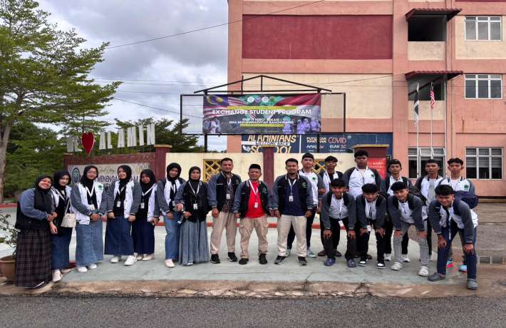 SMA Muhammadiyah Bangkinang Lepas Peserta ASEAN CAMP 2025: Dorong Pembelajaran Global dan Pertukaran